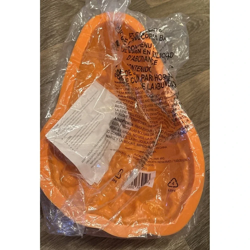 Avon Silicone Cornucopia Baking Mold Orange Cone Shape For Holiday Desserts 2012